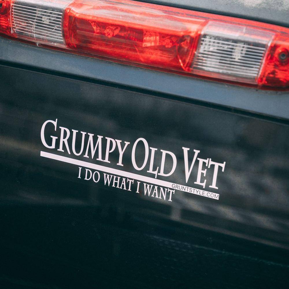 BlankPoster_2000x2000_copy2_GS5365_GrumpyOldVetDecal-1.jpg
